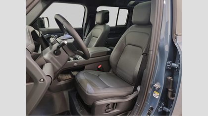 Defender 110 6