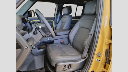 Defender 110 6