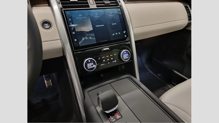 2025 Rabljena vozila Land Rover Discovery Charente Grey D250 AWD AUTOMATIC MHEV DYNAMIC SE