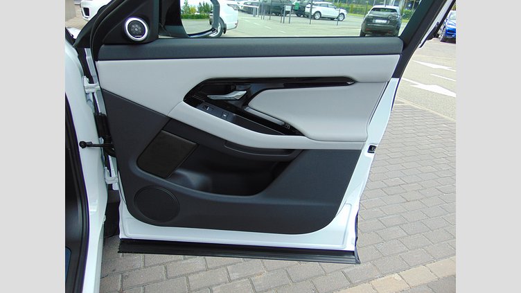 2026 Новий Land Rover Range Rover Evoque Fuji White D165 ДИЗЕЛЬ AWD MHEV Стандартна колісна база Hoxton Edition
