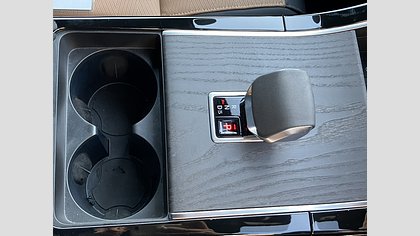 Range Rover Velar 18