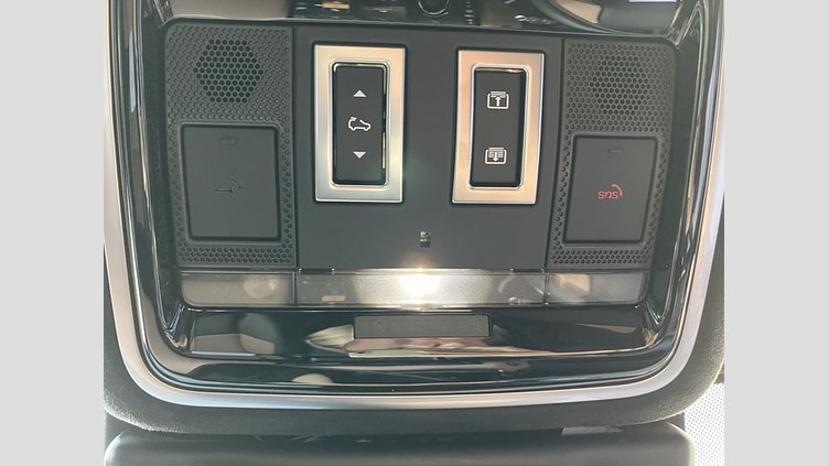 2025 認定中古車 Land Rover Range Rover Velar ヴァレジネブルー D200マイルドハイブリッド（ディーゼル） スタンダードホイールベース Autobiography