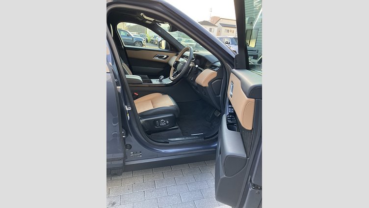 2025 認定中古車 Land Rover Range Rover Velar ヴァレジネブルー D200マイルドハイブリッド（ディーゼル） スタンダードホイールベース Autobiography