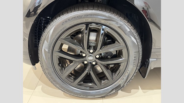 2025 認定中古車 Land Rover Range Rover Velar サントリーニブラック P400eプラグインハイブリッド（ガソリン） スタンダードホイールベース S
