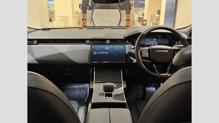 2025 認定中古車 Land Rover Range Rover Velar サントリーニブラック P400eプラグインハイブリッド（ガソリン） スタンダードホイールベース S