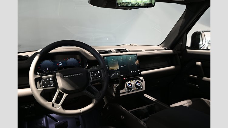 2026 Ny Land Rover Defender 110 Santorini Black Bensin Laddhybrid X-Dynamic SE