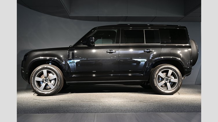 2026 Ny Land Rover Defender 110 Santorini Black Bensin Laddhybrid X-Dynamic SE