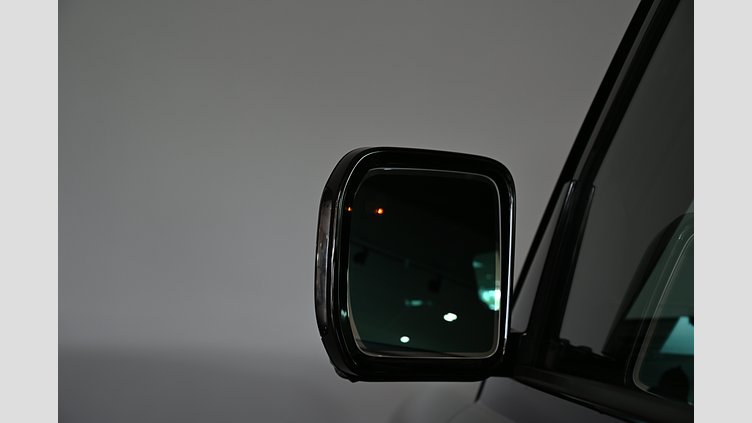 2026 Ny Land Rover Defender 110 Santorini Black Bensin Laddhybrid X-Dynamic SE
