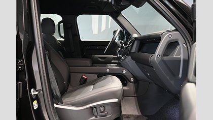Defender 110 11