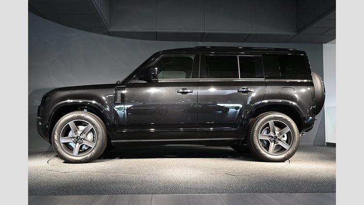 2026 Ny Land Rover Defender 110 Santorini Black Bensin Laddhybrid X-Dynamic SE
