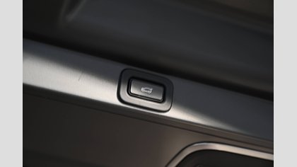 Range Rover 25