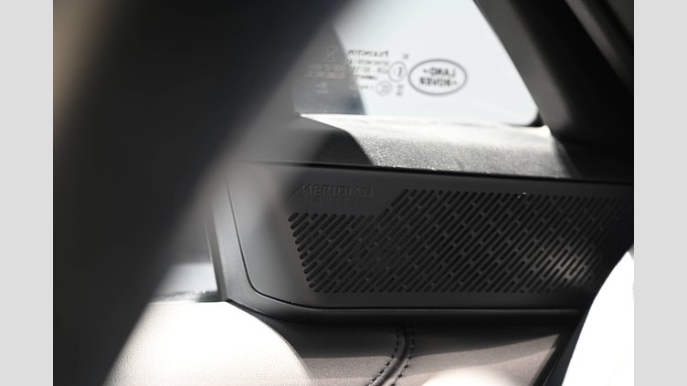 2022 Begagnad Land Rover Range Rover Charente Grey AWD D350 First Edition
