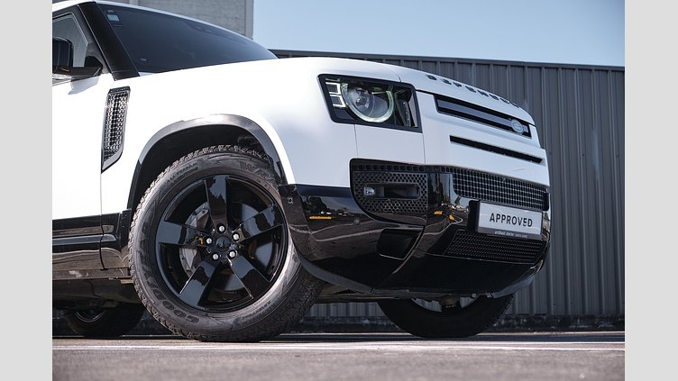 2024 Approved Land Rover Defender 110 Fuji White 110 D300 HSE