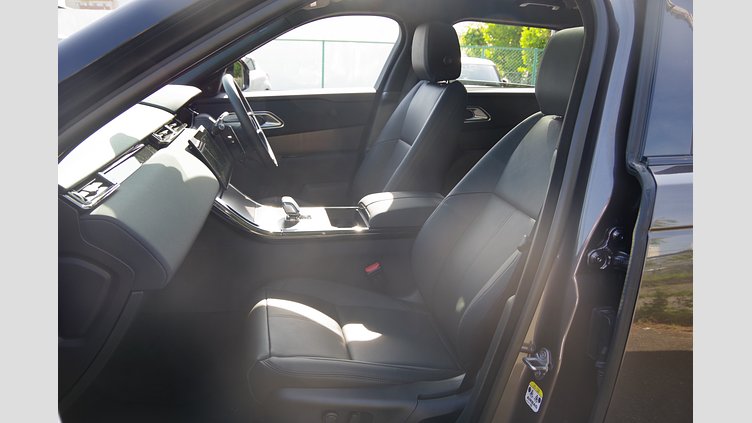 2024 認定中古車 Land Rover Range Rover Velar シャラントグレイ P400eプラグインハイブリッド（ガソリン） スタンダードホイールベース Dynamic SE