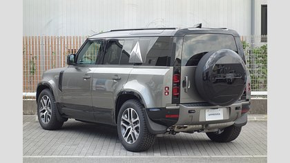 Defender 110 1