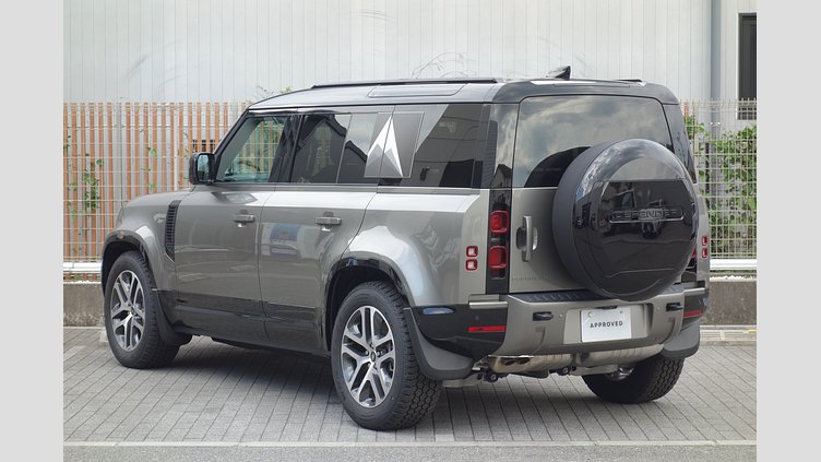 2024 認定中古車 Land Rover Defender 110 シリコンシルバー D350 ディーゼルマイルドハイブリッド X-Dynamic SE