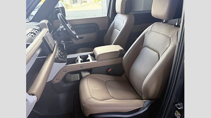 Defender 90 2