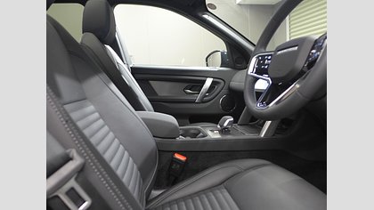 Discovery Sport 17