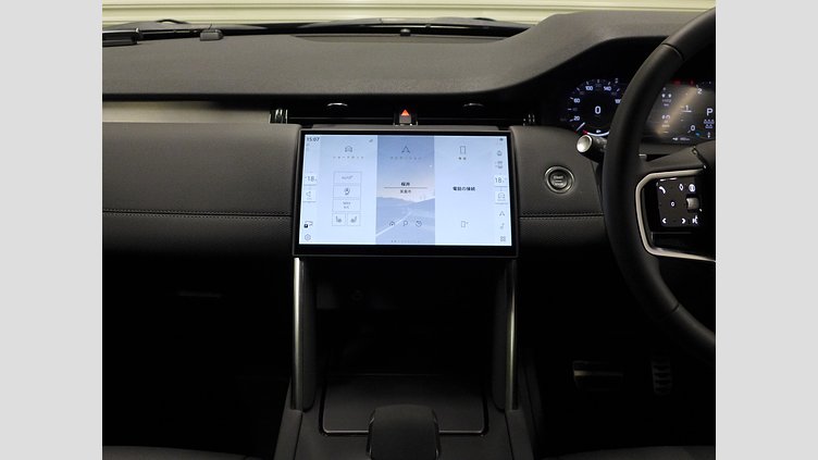 2025 認定中古車 Land Rover Discovery Sport ハクバシルバー D200マイルドハイブリッド（ディーゼル） 標準ホイール Dynamic SE