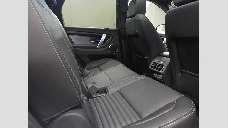 2025 認定中古車 Land Rover Discovery Sport ハクバシルバー D200マイルドハイブリッド（ディーゼル） 標準ホイール Dynamic SE