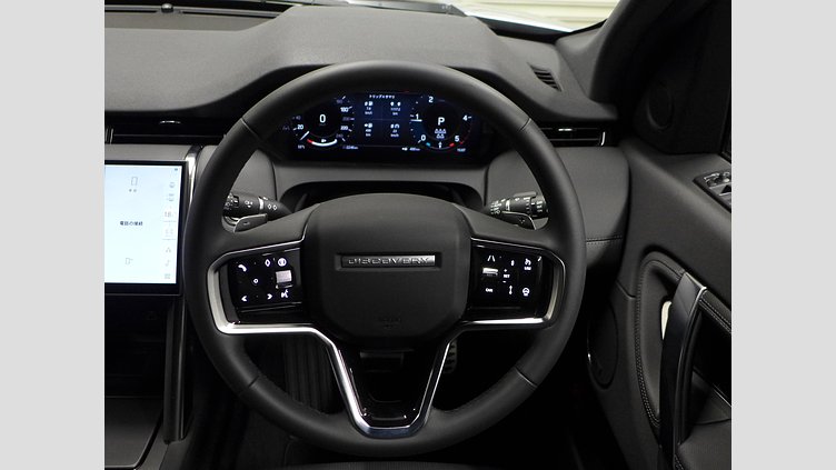 2025 認定中古車 Land Rover Discovery Sport ハクバシルバー D200マイルドハイブリッド（ディーゼル） 標準ホイール Dynamic SE