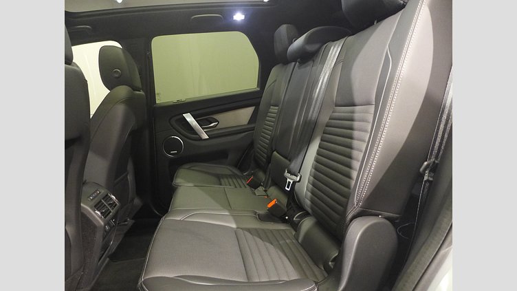 2025 認定中古車 Land Rover Discovery Sport ハクバシルバー D200マイルドハイブリッド（ディーゼル） 標準ホイール Dynamic SE