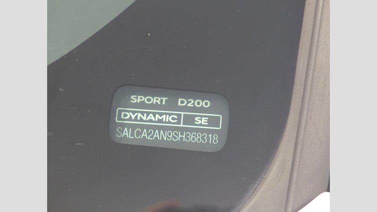 2025 認定中古車 Land Rover Discovery Sport ハクバシルバー D200マイルドハイブリッド（ディーゼル） 標準ホイール Dynamic SE