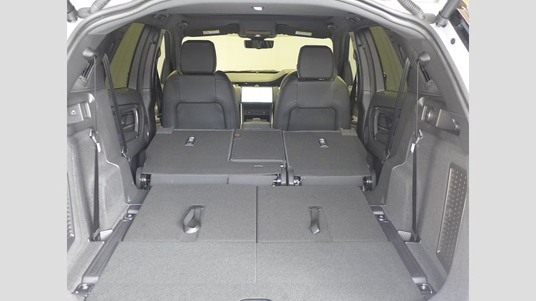 2025 認定中古車 Land Rover Discovery Sport ハクバシルバー D200マイルドハイブリッド（ディーゼル） 標準ホイール Dynamic SE