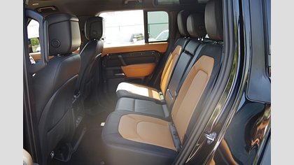 Defender 110 4