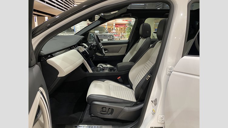 2024 認定中古車 Land Rover Discovery Sport Ostuni Pearl White 1.5 litre i3 PHEV​ P300e　Dynamic HSE