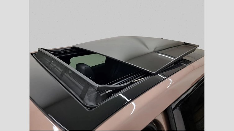 2025 Rabljena vozila Land Rover Range Rover Evoque Corinthian Bronze D165 AWD AUTOMATIC MHEV DYNAMIC SE 