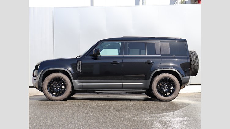 2023 認定中古車 Land Rover Defender 110 サントリーニブラック P525 AWD (AT) V8