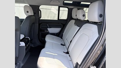 Defender 110 8
