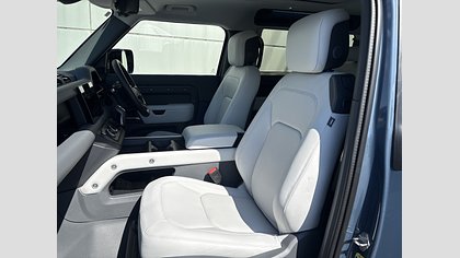 Defender 90 7