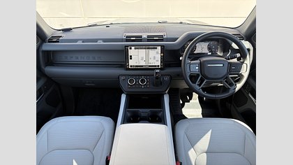 Defender 90 6