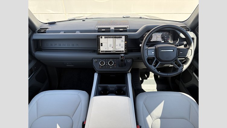 2025 認定中古車 Land Rover Defender 90 タスマンブルー D350 ディーゼルマイルドハイブリッド X-Dynamic HSE