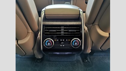 Range Rover 25