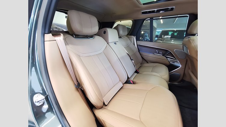 2025 認定中古車 Land Rover Range Rover ベルグレイヴィアグリーン P530 AWD（AT） スタンダードホイールベース Autobiography