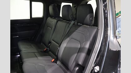 Defender 110 4