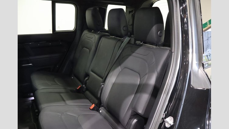 2025 認定中古車 Land Rover Defender 110 Santorini Black 3.0 litre i6D​ 110X　HSE D350