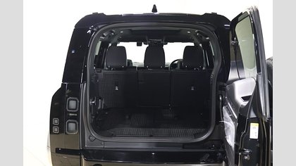 Defender 110 19
