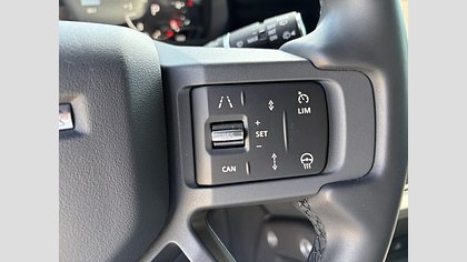 Defender 110 23
