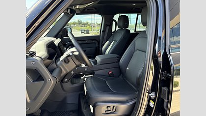 Defender 110 19