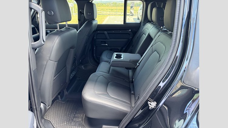2025 Вживаний Land Rover Defender 110 Santorini Black 3.0 litre i6D​ X-Dynamic SE