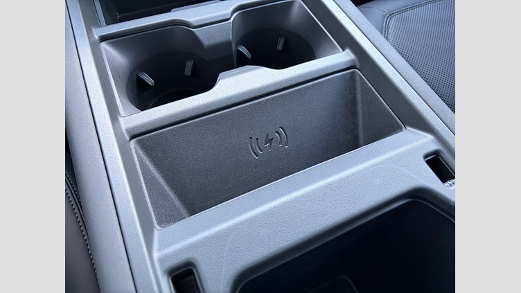 2025 Вживаний Land Rover Defender 110 Santorini Black 3.0 litre i6D​ X-Dynamic SE