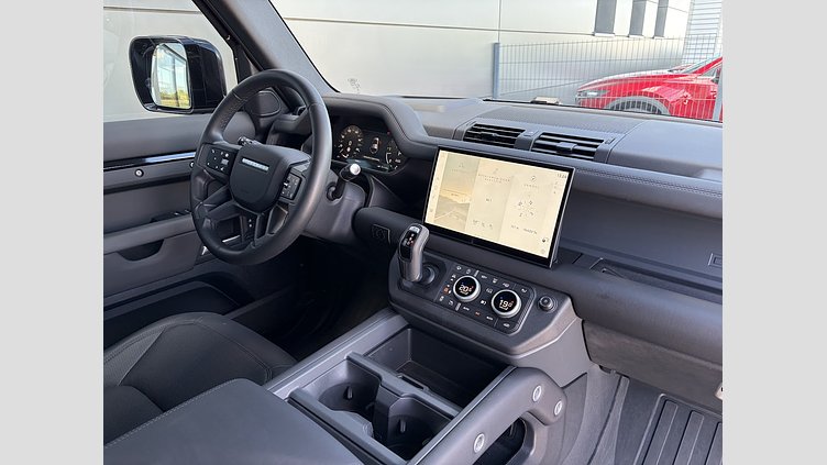2025 Вживаний Land Rover Defender 110 Santorini Black 3.0 litre i6D​ X-Dynamic SE
