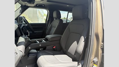 Defender 110 2