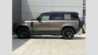 Defender 110 5