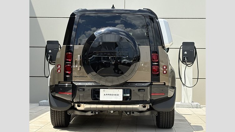 2025 認定中古車 Land Rover Defender 110 ゴンドワナストーン P300 ガソリン X-Dynamic SE