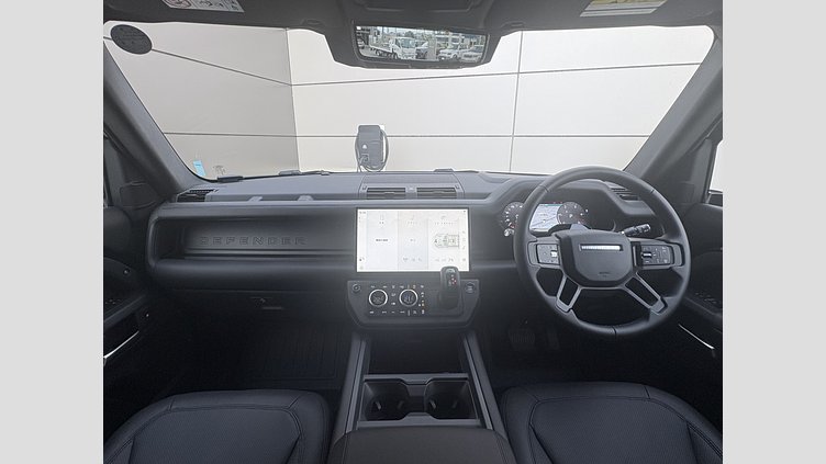 2025 認定中古車 Land Rover Defender 110 Santorini Black 3.0 litre i6D​ XダイナミックHSE 3.0L D350 4WD